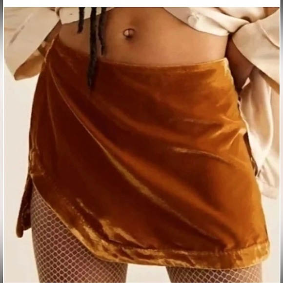 Free People Dresses & Skirts - Free People copper velvet mini skirt
